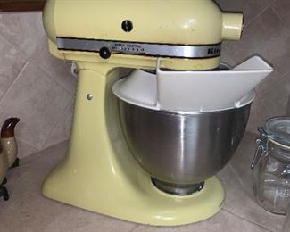 Vintage kitchen aid mixer 