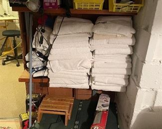 HOUSEWARES AND WHITE TOWELS 