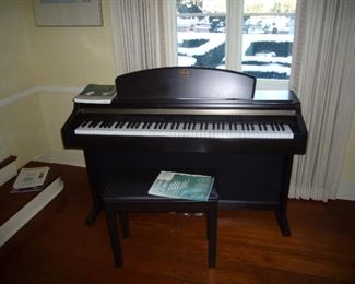 Yamaha Clavinova CLP-930-950 including bench , & manuel $600.