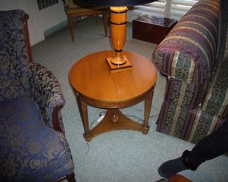 'Drexel" Round Side Table 21 1/2" x 19 1/2"-good condition $275.00