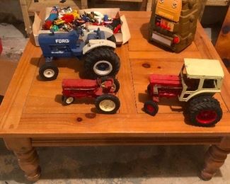 iron diecast tractors you need this