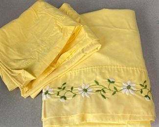 Vintage Yellow Daisy Embroidered Twin Flat Sheet Two Pillowcases