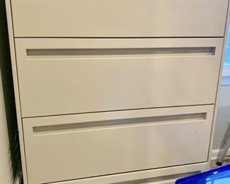 61. 4 Drawer Metal Lateral Filing Cabinet (36" x 19" x 53")
