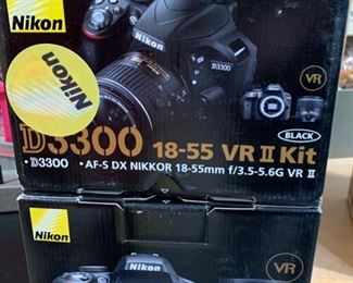 140. Nikon Camera D3300 AF-S DX NIKKOR 18-55 VRII Kit MSPHM2