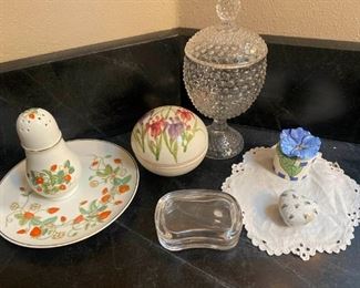 078 Tiffany Co Trinket Box glass and ceramic items