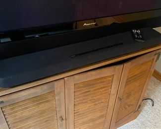 113 Yamaha ATS1070 Soundbar
