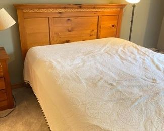 131 Shaker Ridge Kincade Headboard and Simmons Beauty Rest Mattress