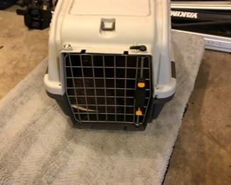 332 Dog Kennel Lg And Sm