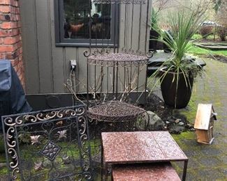 406 Outdoor Metal Tables Corner Plant Stand Metal Wall Art