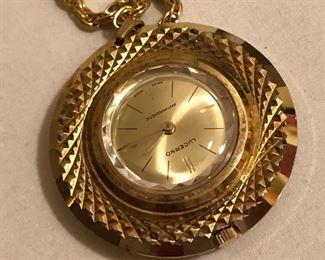 Vintage Lucerno Timepiece Necklace