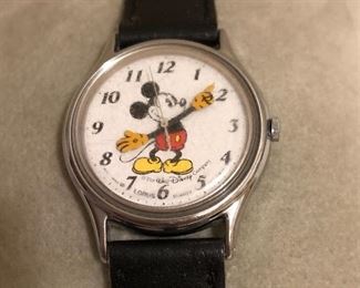 Vintage LORUS Mickey Mouse Watch 