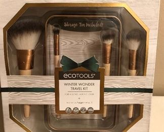 Eco Tools Cosmetic Brush Travel Kit - BRAND NEW! 