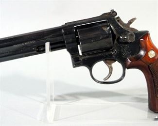 Smith & Wesson 586 S&W .357 MAG 6-Shot Revolver SN# ACT6861, With Leather Holster