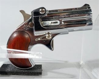 Davis Ind D-32 .32 Auto Derringer Pistol SN# 148197