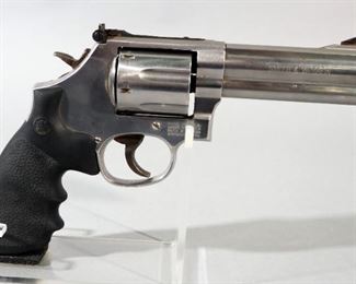 Smith & Wesson 686-6 .357 MAG 6-Shot Revolver SN# DCM7175