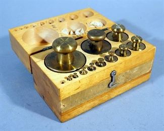Balance Scale Weight Kit, Weights Range 1/16 oz- 4 lbs, Missing 1/32 oz Weight, In Wood Box