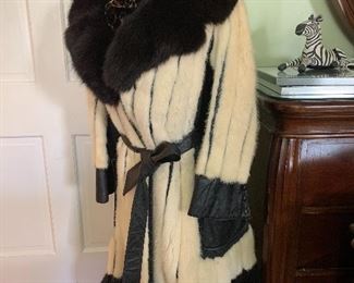 Vintage Joskes Houston fur belted coat