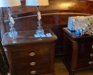 Pair, Collezione Europa nightstands with custom glass top, sold individually.