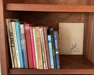 Wle020 Vintage Hawaiian Books & Hawaii High School Yearbooks