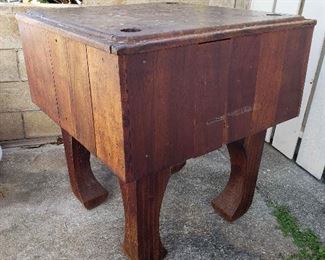 WLE086 - Large Koa Wood Chopping Block