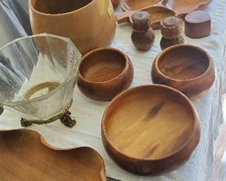 WLE102 - Vintage Monkey Pod Wood Lot - Bowls, Platter & More