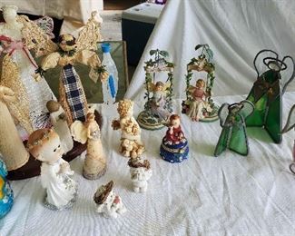 WLE106 - Heavenly Angels Collection - Ceramic, Metal Crochet, Plastic