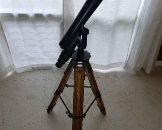 WLE113 - 24" Telescope & Adjustable Tripod