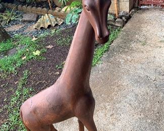 WLE118-Beautful Solid Wood Giraffe Sculpture