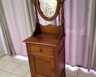 WLE127 - Circa 1900's Antique Vanity (No Nails Used!)