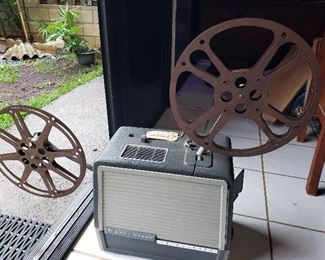 WLE163 - Bell & Howell "Filmosound" 16mm Projector - See Description