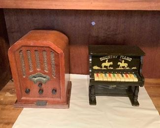 Wle177 Vintage Thomas Radio & Toy Piano