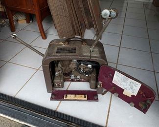 WLE182 - Another Vintage Bell & Howell 16mm Film Projector
