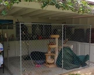 WLE298 - Large Kennel - Aluminum Frame & Fencing 10' x 10'x 6'h