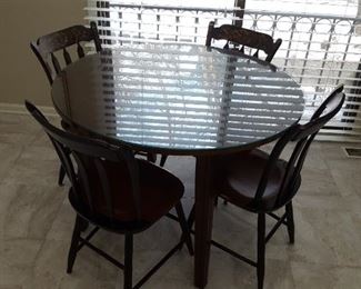 48 in glass round dining table with 4 stencil Hitchcock chairs wood