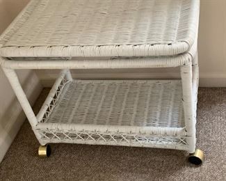 White Wicker Bar Cart Brass Casters, swivel top 25.dw 17d 21h. TV Stand