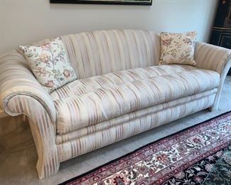 Sherrill Furniture Company USA Made Sofa with removable seat cushion 79w 33d 26h