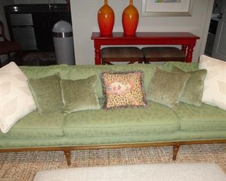 MID-CENTURY MODERN COUCH 