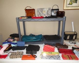 COACH AND OTHER NAME BRAND PURSES 