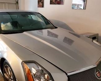 Cadillac XLR-V 2009 
14,978 miles
