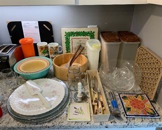 Assorted Kitchenware