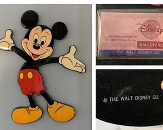 Gallery 92 Disney Mickey Mouse Cut-Out Wall Hanging