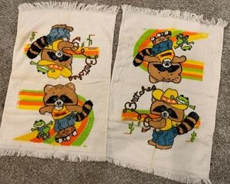 Vintage Britches the Raccoon Hand Towels