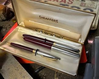 Vintage fountain pen and set