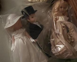 Vintage Groom & Bride dolls.
Would make great cake toppers!
Personally I don’t think they’ll “make it”… she’s an 8 and he’s an ungrateful idiot; I give them 6 months. But, what do I know… I thought boot scootin booger was the worst song on earth… then it made like a gazillion $’s. Then, I heard baby shark…. So like I was definitely wrong two ways on that one.
