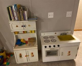 Children's play - kitchenette