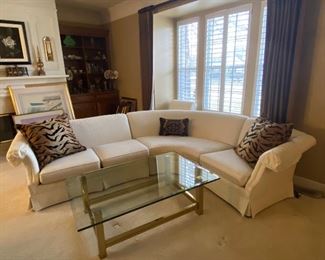 Glamorous white 4pc sectional sofa by Hickory Tavern     
 (a division of Lane furniture). Measures 89"x 108"