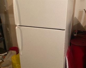Nice Roper refrigerator