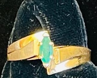 14-RG4- $295 
14kt gold ring African emerald 3.95gr sz 8.5 