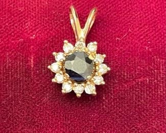 24-PE38- $100 
14kt gold round sapphire 5mm & 0.12ct diamonds 1.3gr