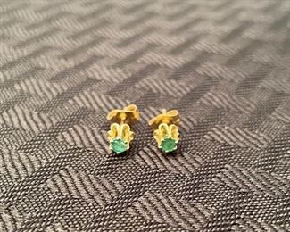 32-E1934- $75 
14kt gold mount : 2 pair earrings emerald & CZ pink